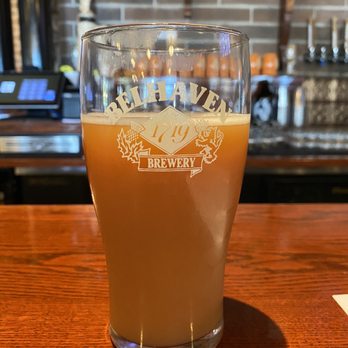 Faklandia Brewing - Strawberry blonde ale - Brewpubs Near Me - Saint Francis, Wisconsin Faklandia Brewing - Strawberry blonde ale - Brewpubs Near Me - Saint Francis, Wisconsin