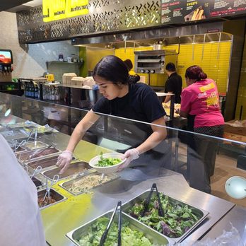Maizal - Maizal employees fulfilling placed orders. - Latin American Near Me - Washington, DC, District of Columbia Maizal - Maizal employees fulfilling placed orders. - Latin American Near Me - Washington, DC, District of Columbia