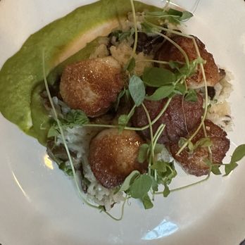 The Beaumont - Scallops - Steakhouses Near Me - Catonsville, Maryland