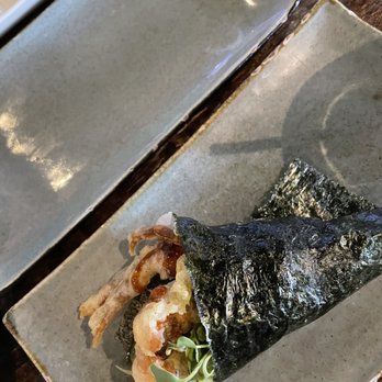 Blōōfin Sushi and Bar - Spider hand roll - Sushi Bars Near Me - Spring, Texas