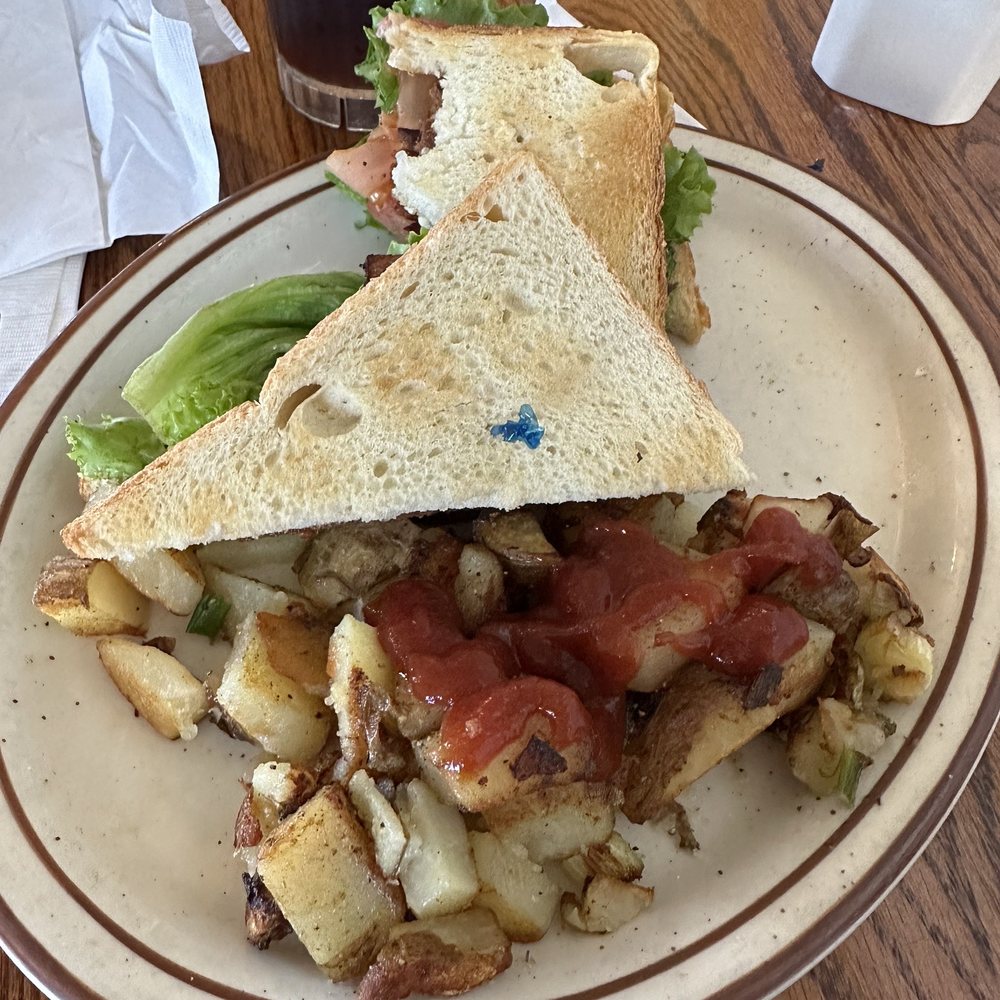 Omelette Express - BLT and breakfast potatoes - Breakfast & Brunch Near Me - Santa Rosa, California Omelette Express - BLT and breakfast potatoes - Breakfast & Brunch Near Me - Santa Rosa, California