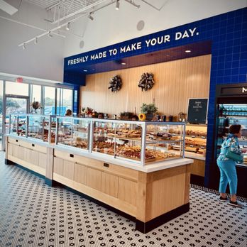 Paris Baguette - Bakeries Near Me - Houston, Texas