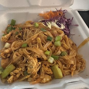 Thai Kitchen By Saowanee - Chicken Pad Thai - Thai Near Me - Port Orange, Florida