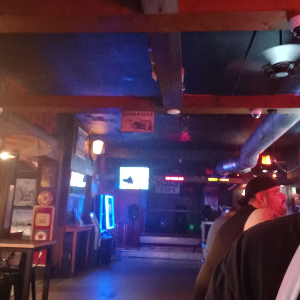 Crazy Fox Saloon - Dive Bars Near Me - Bucyrus, Ohio