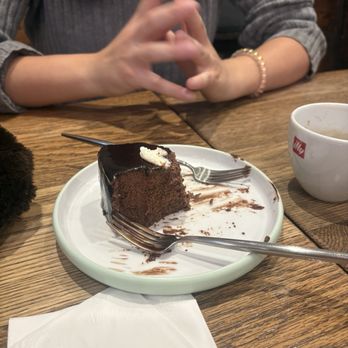 A La Mousse - Desserts Near Me - Philadelphia, Pennsylvania