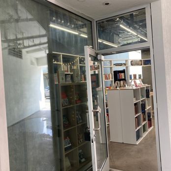 Auditorium Books - Bookstores Near Me - Los Angeles, California Auditorium Books - Bookstores Near Me - Los Angeles, California