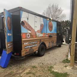 IG @kurlykonnoisseur |Food Truck IG @kurlykonnoisseur |Food Truck