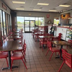 Firehouse Subs - Dining room