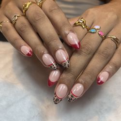 Nailography  - Concerts Nail Designs