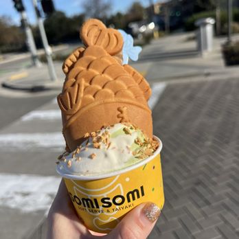 Somisomi - Banana pudding & matcha swirl w coconut on top - Desserts Near Me - Cupertino, California Somisomi - Banana pudding & matcha swirl w coconut on top - Desserts Near Me - Cupertino, California