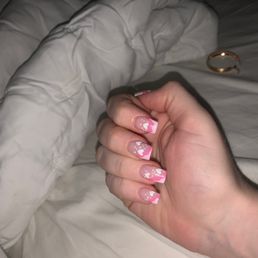 nails