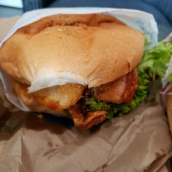 Fergburger - Burgers Near Me - Queenstown, OTA Fergburger - Burgers Near Me - Queenstown, OTA
