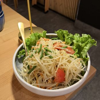 Manaao - "Papaya Salad" Som Tum - Thai Near Me - Tustin, California