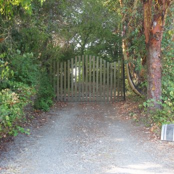 Kutatás Wines - Entrance gate - Wineries Near Me - Salt Spring Island, British Columbia Kutatás Wines - Entrance gate - Wineries Near Me - Salt Spring Island, British Columbia