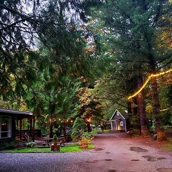 Sunwolf - Guest Houses Near Me - Brackendale, British Columbia