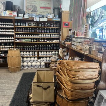 F. H. Gillingham & Sons - Cheese Shops Near Me - Woodstock, Vermont