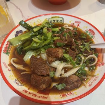 Li's Knife Cut Noodle - E01. 招牌红烧牛肉面 / Signature  Braised Beef Noodle Soup - Noodles Near Me - San Mateo, California