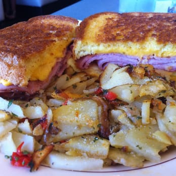 Jamms Restaurant - Jamms Breakfast Sandwich with country homefries - Breakfast & Brunch Near Me - Las Vegas, Nevada