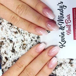 Kevin & Mindy's Nail Bar - Dipping ombre