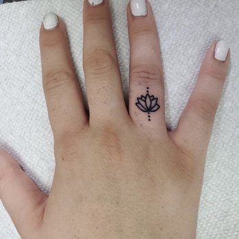 John's Tattoos - finger tattoo done by sam - Tattoo Near Me - Islip Terrace, New York