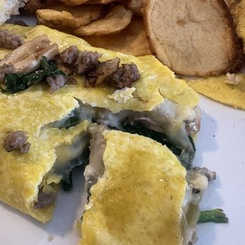 Pantry Restaurant - Omelet, homemade wheat toast and country potatoes - American Near Me - Green Mountain Falls, Colorado