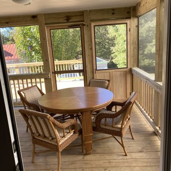 HinsFord Building & Remodeling - a screened porch - General Contractors Near Me - Dayton, Kentucky HinsFord Building & Remodeling - a screened porch - General Contractors Near Me - Dayton, Kentucky