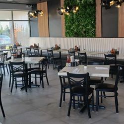 Eggtown - Inside seating