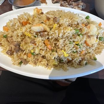 Pho Bo Saigon - Chicken and shrimp fried rice - Vietnamese Near Me - Brampton, Ontario
