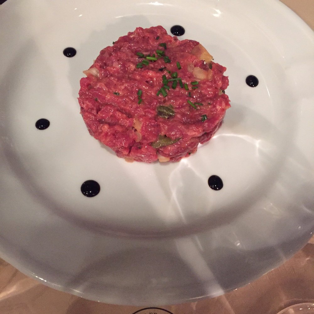 Les Abeilles - Steak tartare, recommend this - Bistros Near Me - Belfort, 90