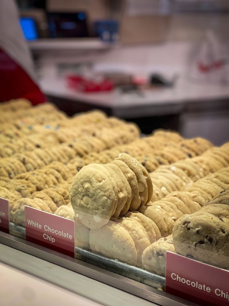 Diddy Riese Cookies