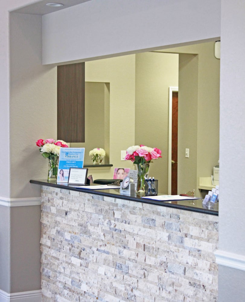 BAY DERMATOLOGY & COSMETIC SURGERY 15 Reviews 1009 Dale Mabry, Lutz