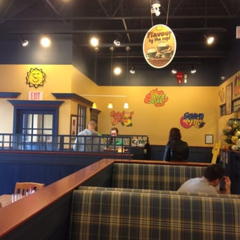 Cora - Interior - Breakfast & Brunch Near Me - Coquitlam, British Columbia