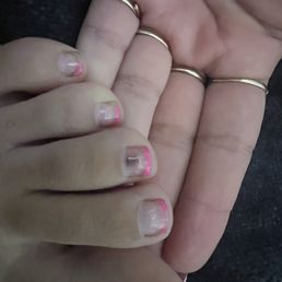 Gel pedicure