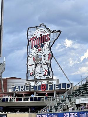 Target Field by null