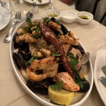 Blue Seafood Bar - Grilled mixed seafood - Seafood Near Me - New York, New York