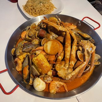 Mrs. Claws - Seafood Near Me - Cathedral City, California