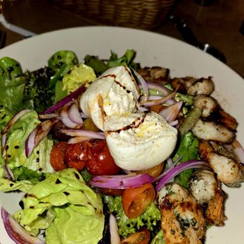 The Union Hotel - Caprese Salad - New American Near Me - Everett, Pennsylvania