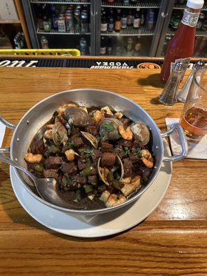 Bello's Pub and Grill, Newark's First Gastropub by null