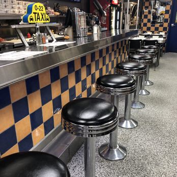 Paul Patates - Kitchen bar stools - Poutineries Near Me - Montreal, Quebec Paul Patates - Kitchen bar stools - Poutineries Near Me - Montreal, Quebec