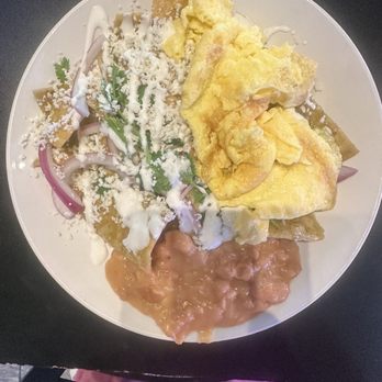 Kalaveras - Sunday Brunch Chilaquiles - Mexican Near Me - Chula Vista, California