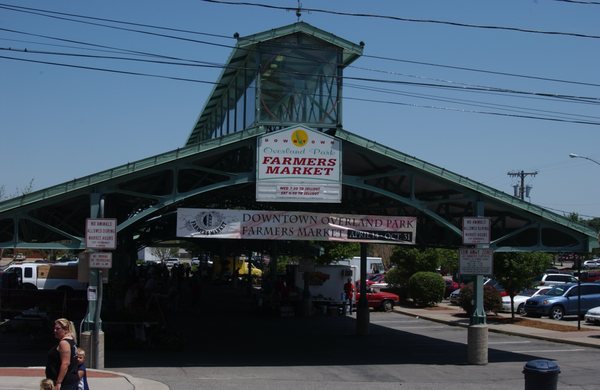 Airport Transportation Overland Park Ks www.yelp.com