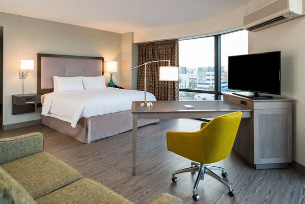 Hampton Inn & Suites Miami Wynwood Design District by null