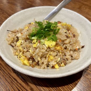 Ringer Hut - Yakimeshi - Salad Near Me - Honolulu, Hawaii