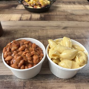 Buckshot Honey - Small beans and small Mac and cheese - Barbeque Near Me - Snoqualmie, Washington