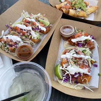 28 West - Taquitos, fish tacos, shrimp tacos, Moscow mule - Sports Bars Near Me - Alhambra, California