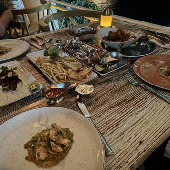 Fred's House - lobster quesadilla, tacos de salmon, tacos de pescado, calamares empanizado, pulpo cruj tzatziki - Seafood Near Me - Cancún, ROO