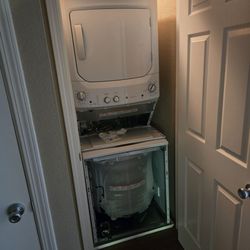 Greg's Appliance Repair - How it was left.  Did want to lose any screws uh....  poor job
