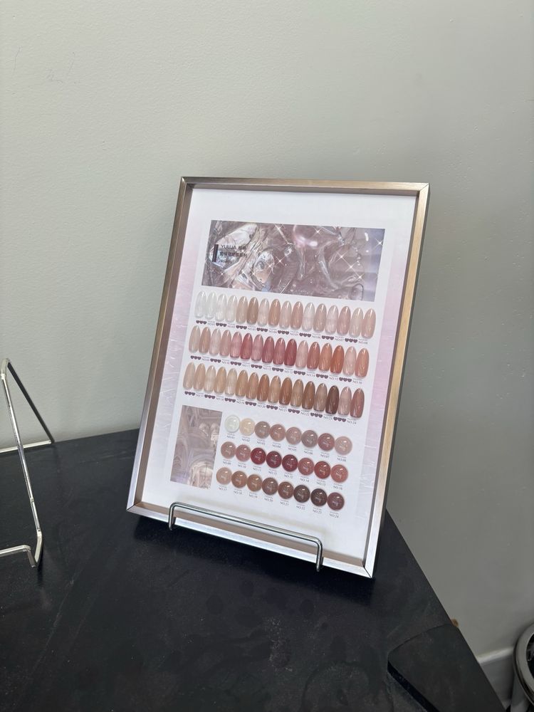 Top Nails Bar Logo