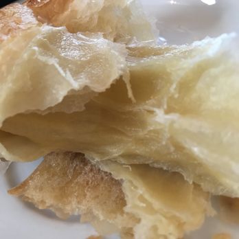 Bistro les Petits Carreaux - Flaky, buttery croissant. Bread heaven! - Brasseries Near Me - Paris, 75 Bistro les Petits Carreaux - Flaky, buttery croissant. Bread heaven! - Brasseries Near Me - Paris, 75