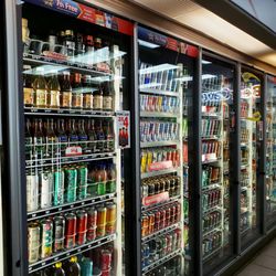 Speedway - Lots of cold beverage choices